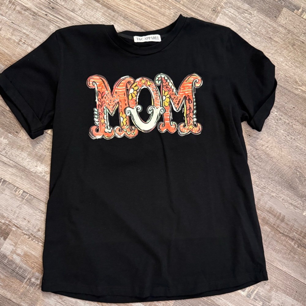 T&C Apparel MOM Graphic Tee Women’s Medium Western Style Black T-Shirt